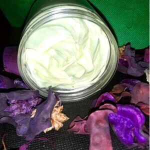 Hand CRAFT𝅺ED Pineapple BODY butter